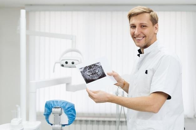 Clínica de Radiologia Odontológica Bragança